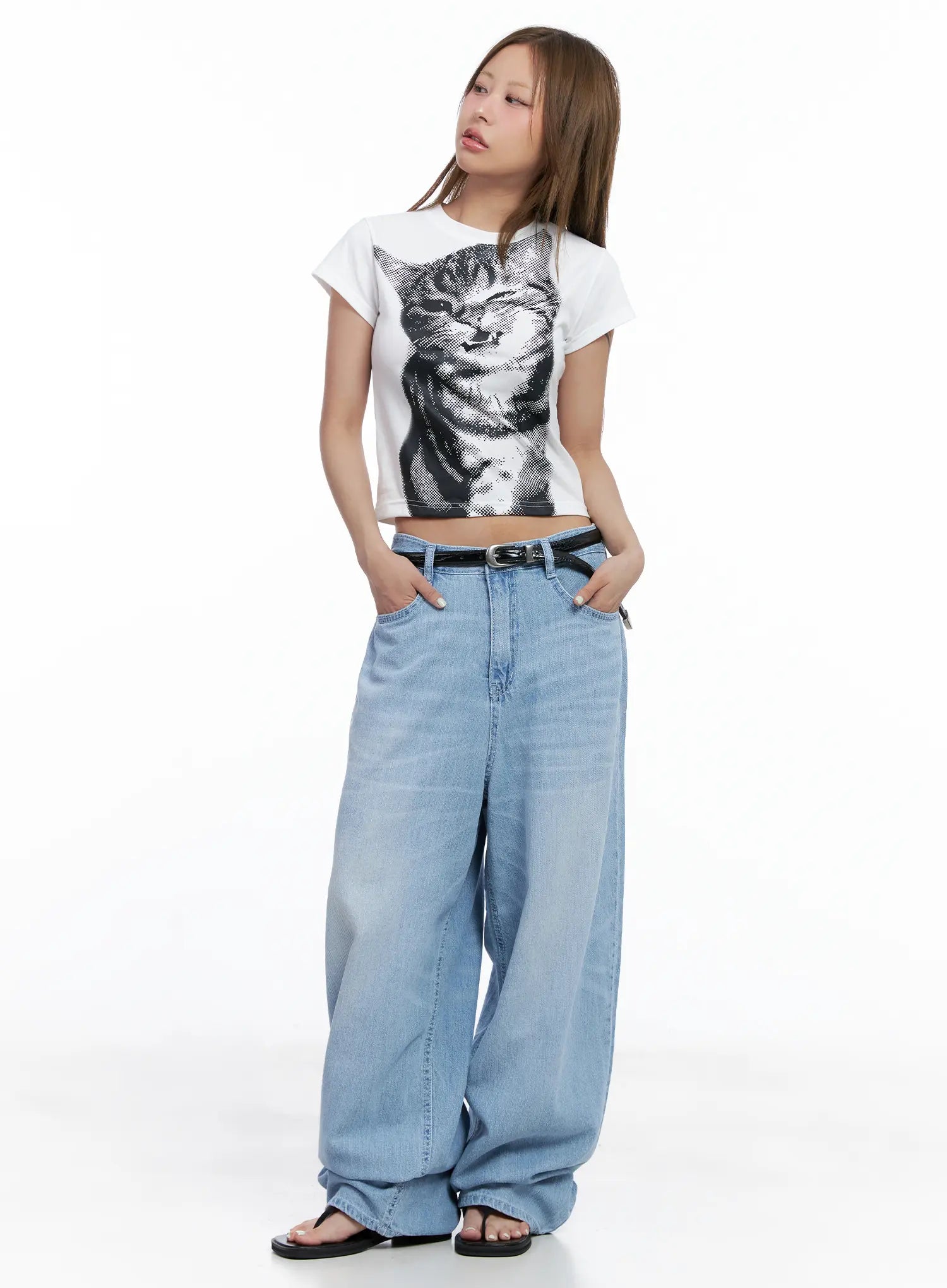 Kitty Graphic Crop Tee CL510