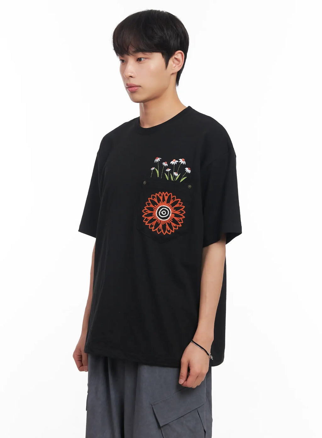 Men's Embroidered Graphic T-Shirt IU519
