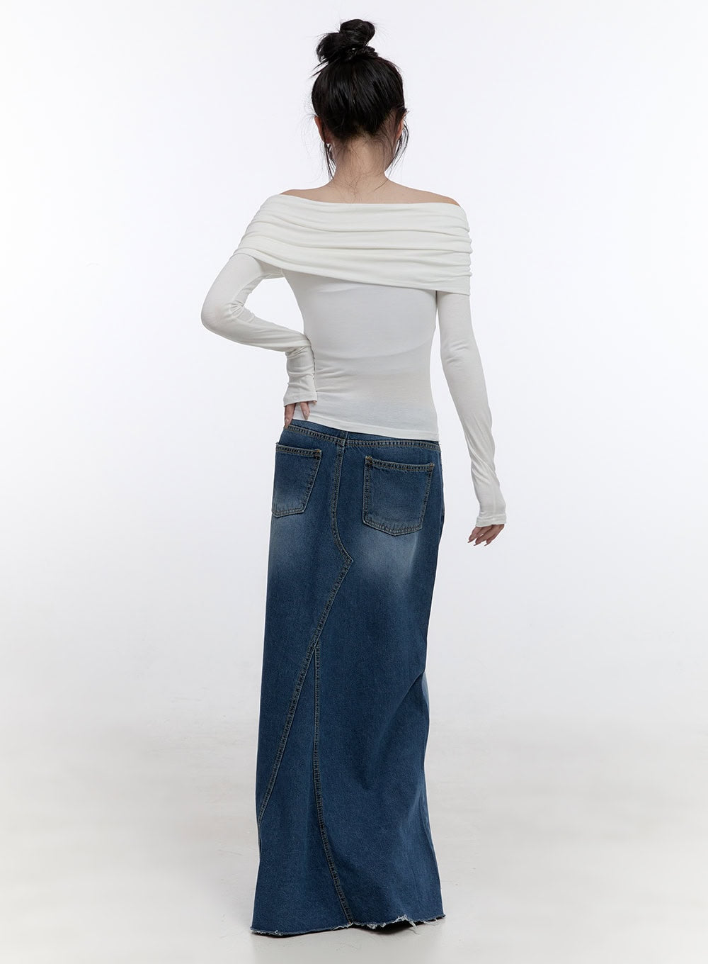 Shirred Off-Shoulder Solid T-Shirt CO419