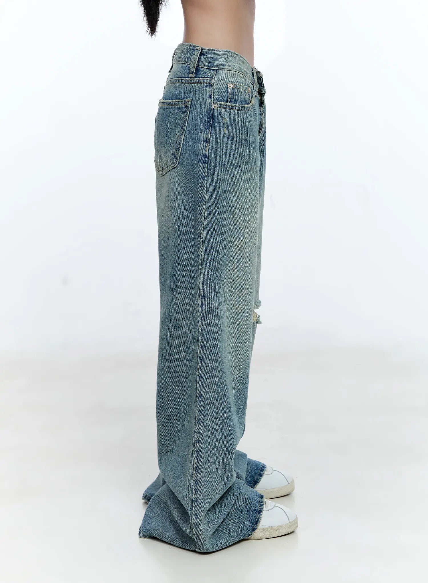 Mazie Distressed Wide-Leg Flare Jeans CG512