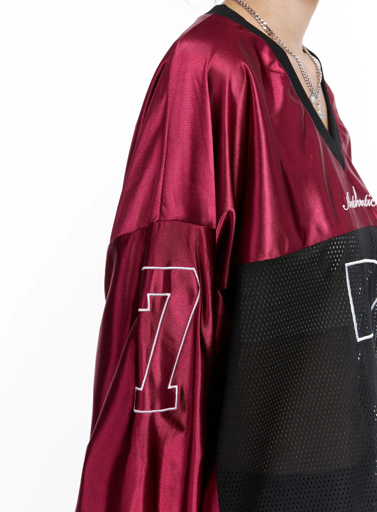 V-Neck Graphic Jersey Top CS512