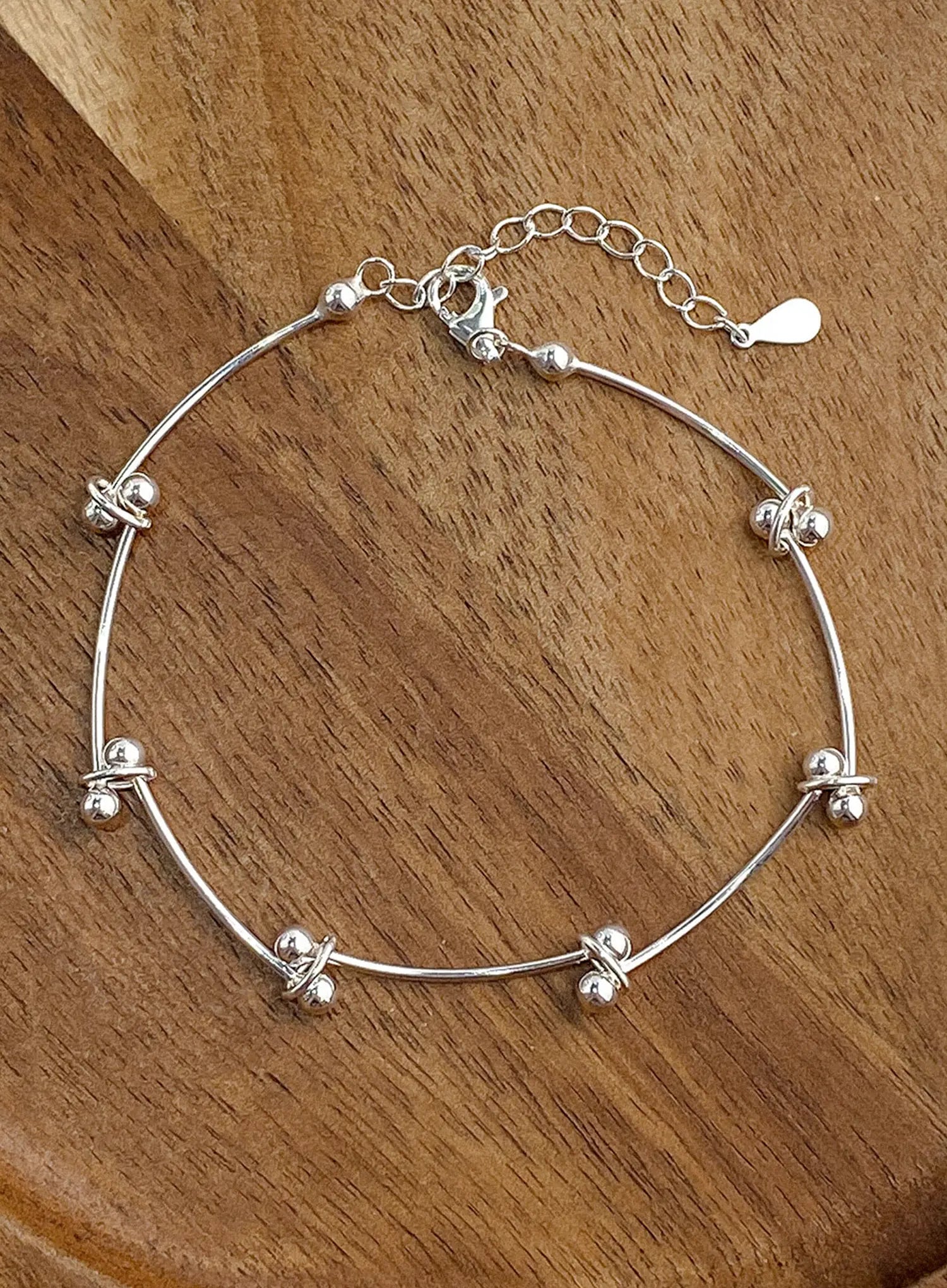 Duras Bead Curve Stick Bracelet IU506