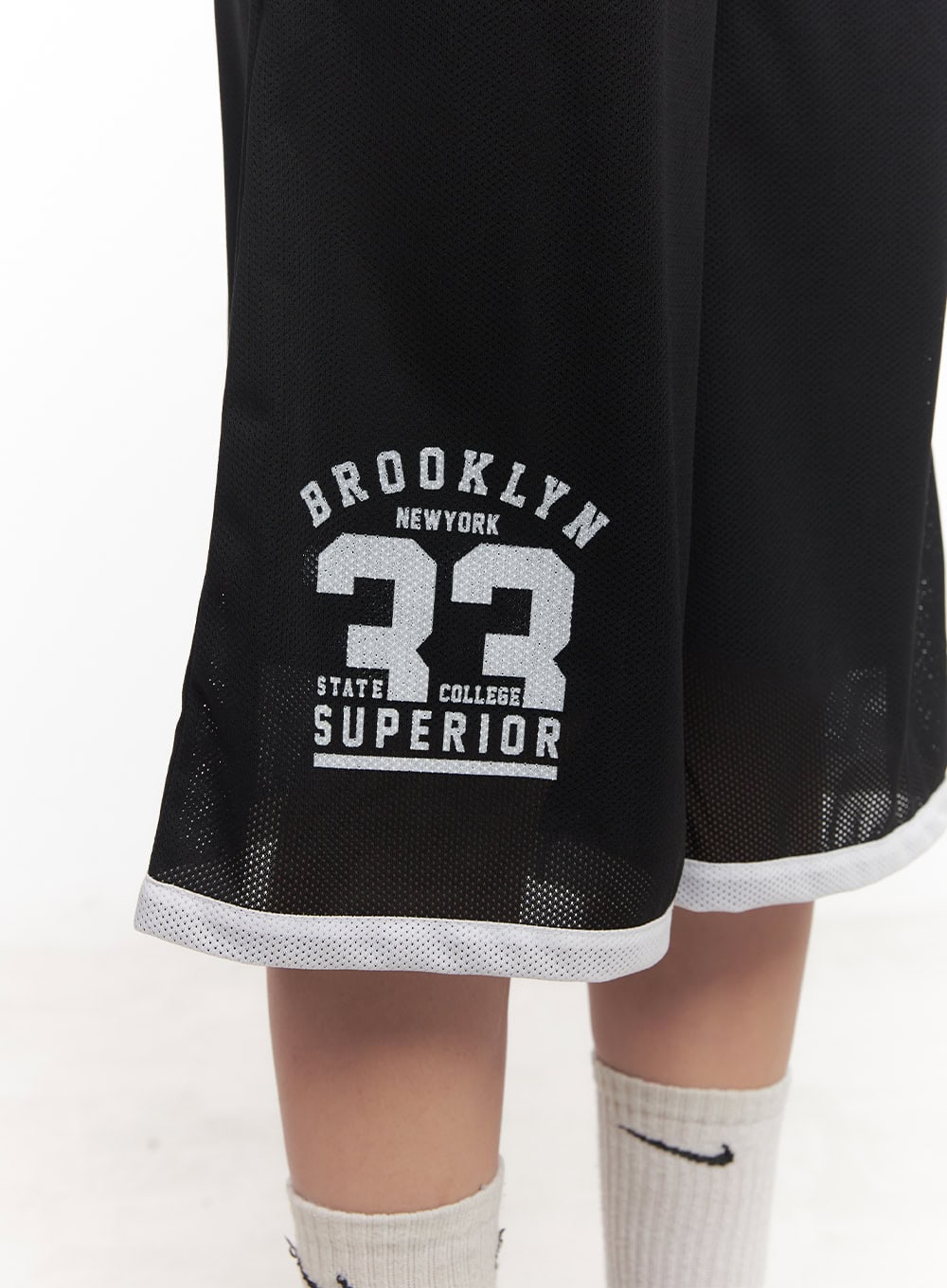 Active Graphic Sweatshorts CA525