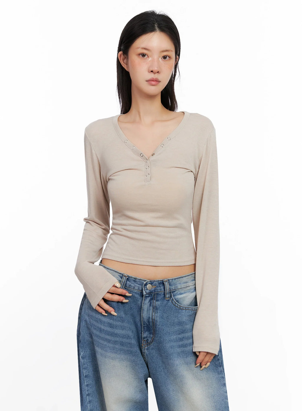 Slim-Fit Long Sleeve Henley Tee IS515