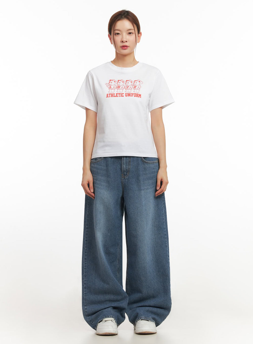 Bear Graphic Tee IM513