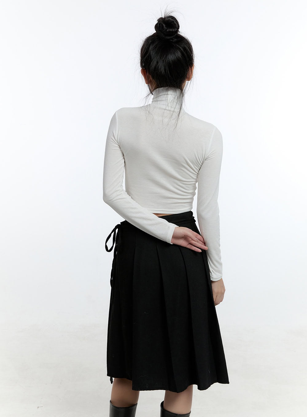 Turtle Neck Slim-Fit Crop Top CD424