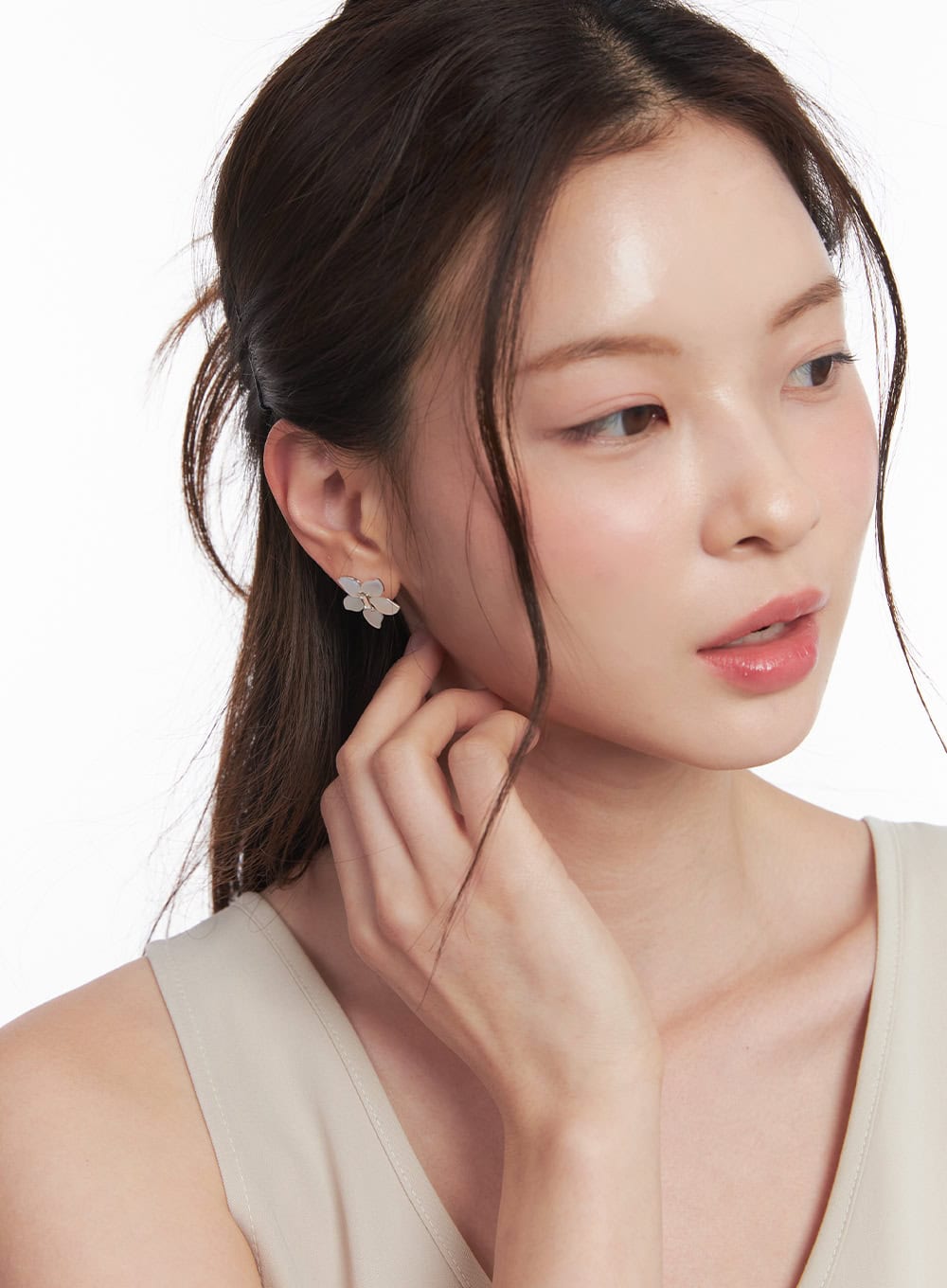 Luna Petal Earrings IM531