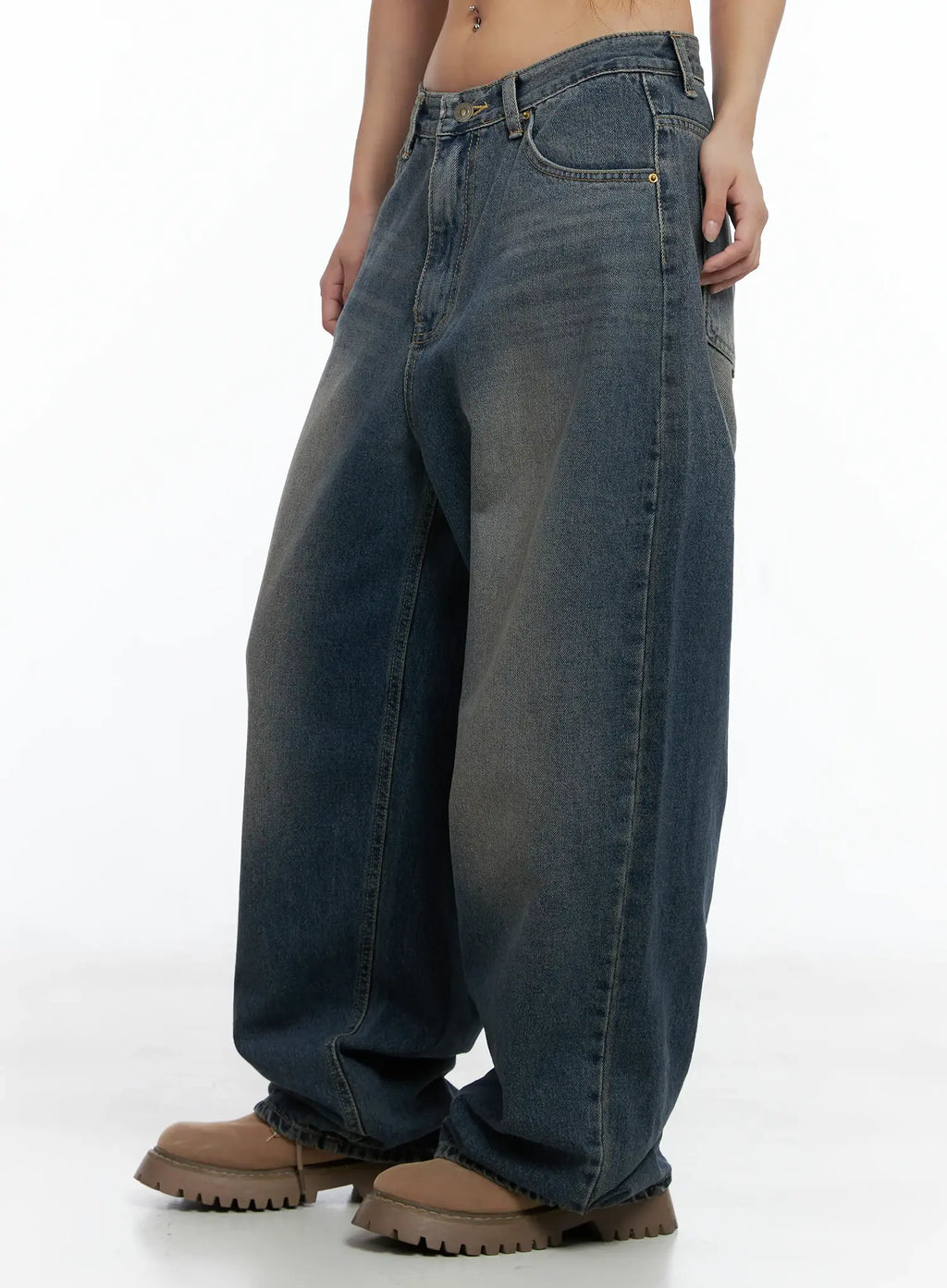 Finley Oversized Wide-Leg Jeans CS504
