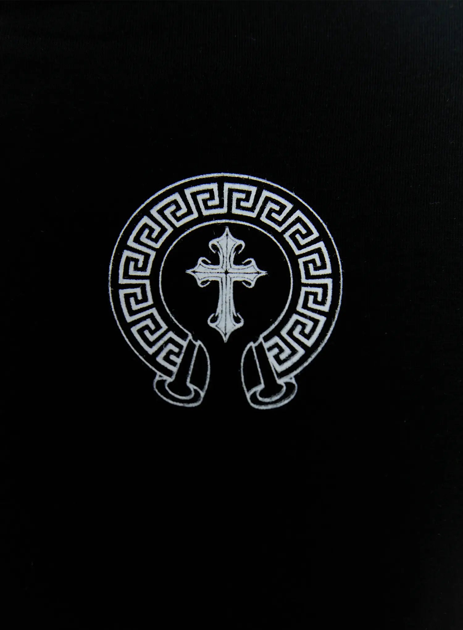 Men's Small Cross Graphic Tee IG512