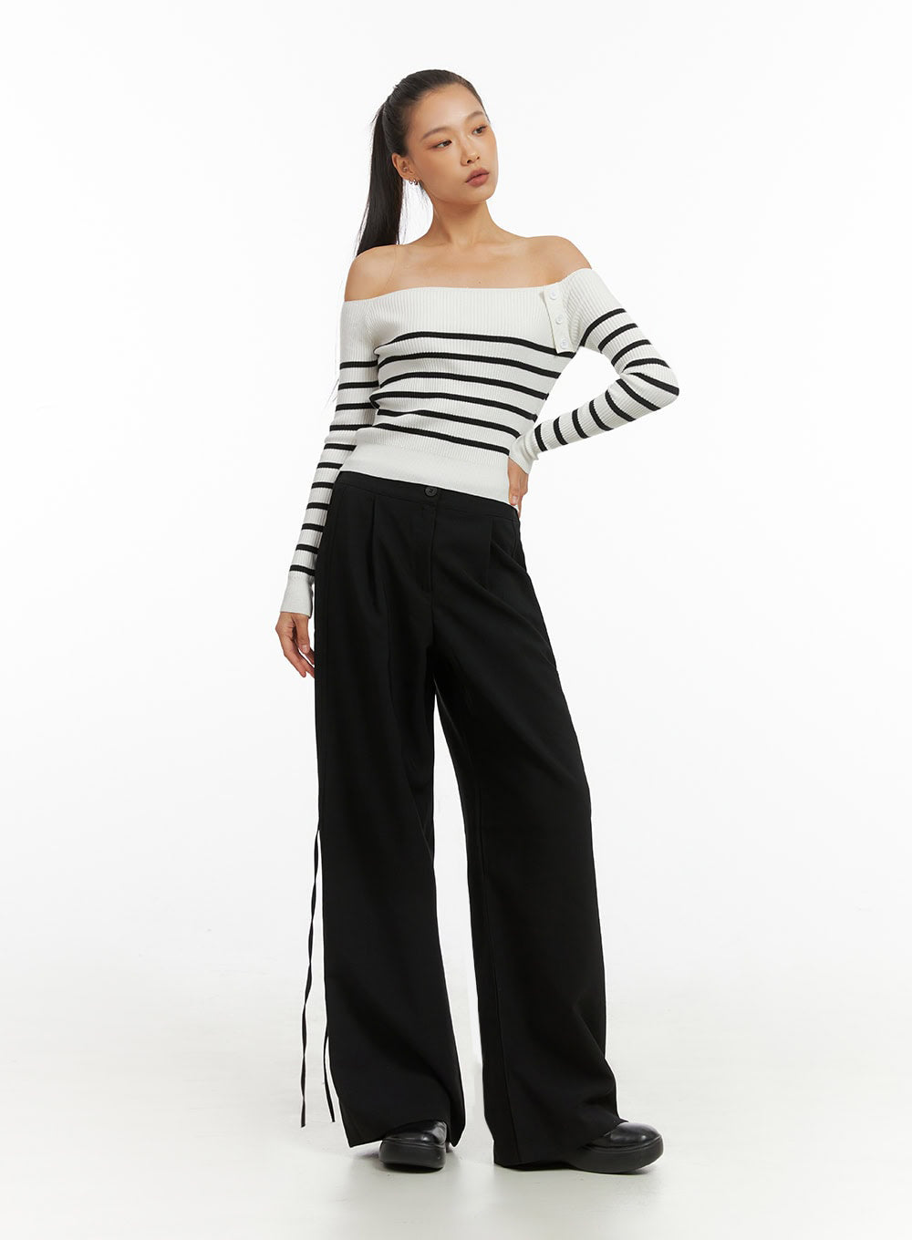 Stripe Buttoned Off-Shoulder Top IO409