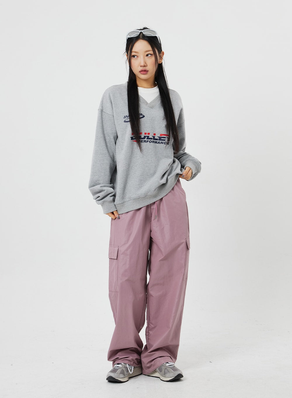 V-Neck Graphic Sweatshirt CF315