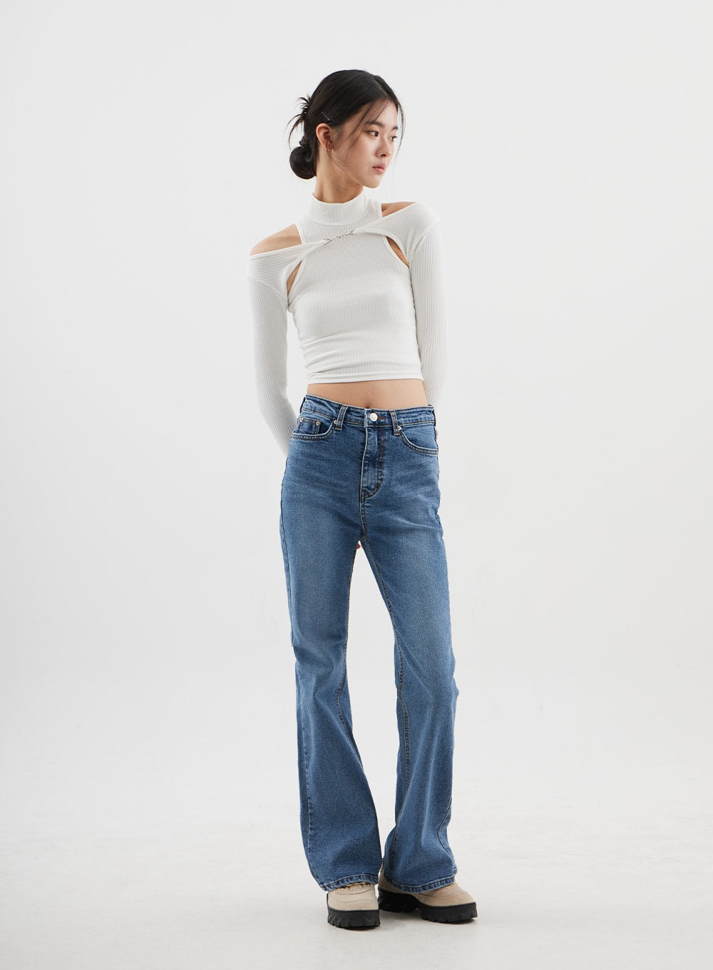 Slim Fit Bootcut Jeans CJ311