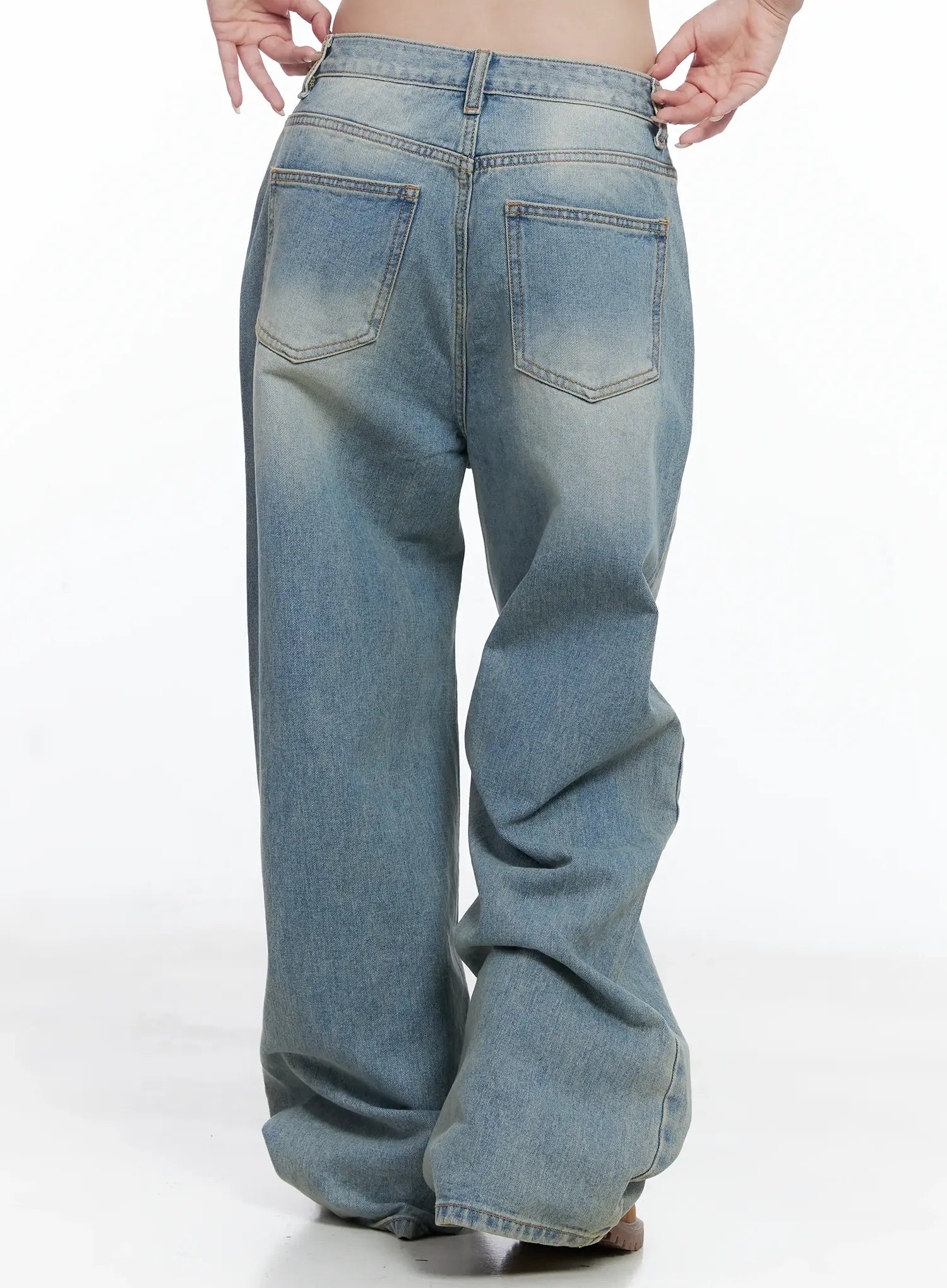 Kylee Washed Wide-Leg Jeans CS501