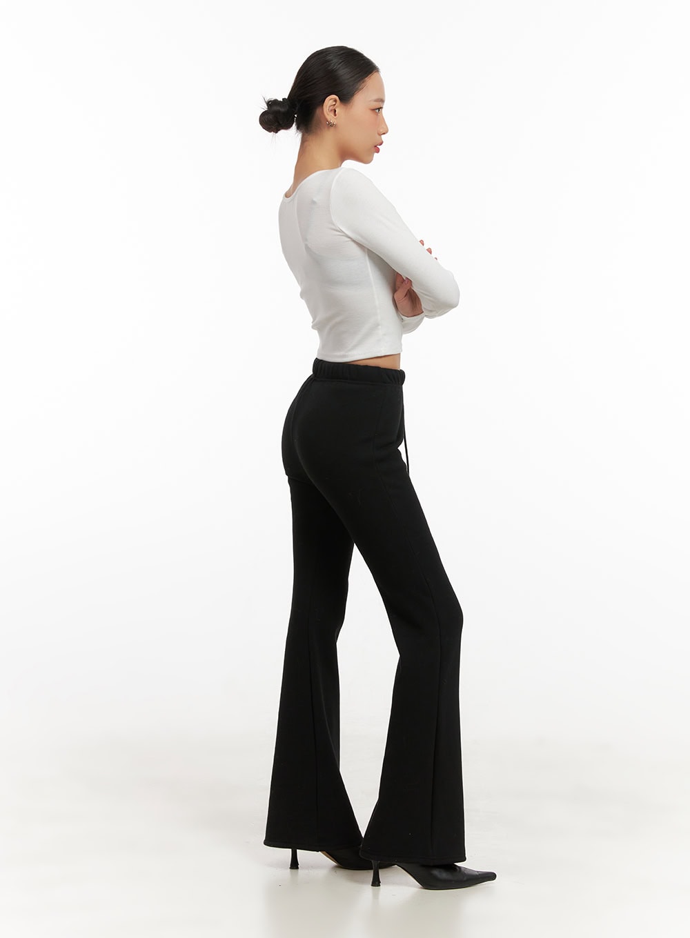 Slim Fit U-Neck Long Sleeve Crop Top CD410