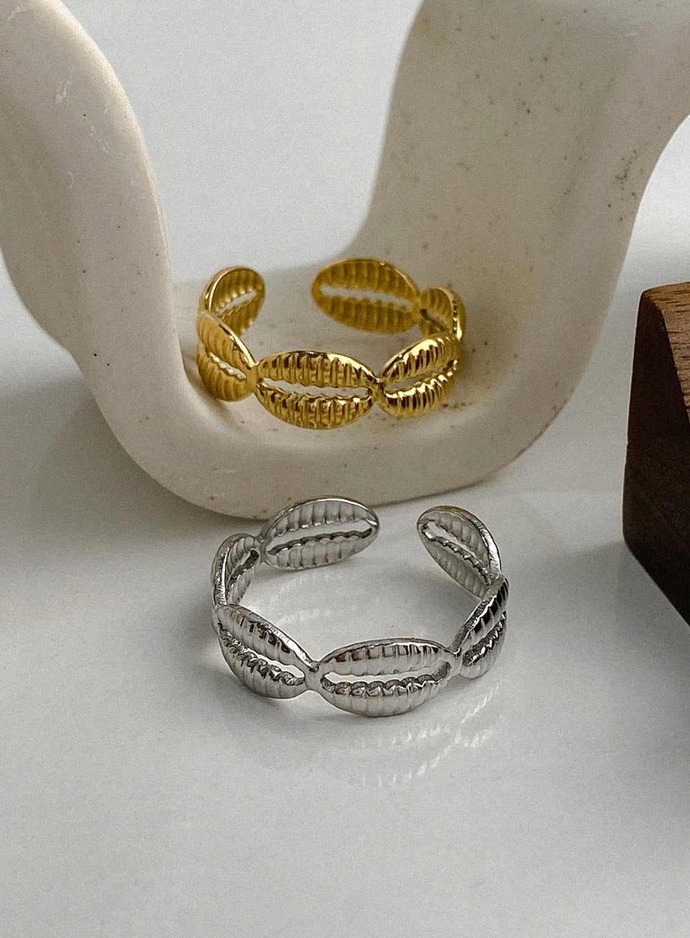 Edison Rounded Split Ring IA524