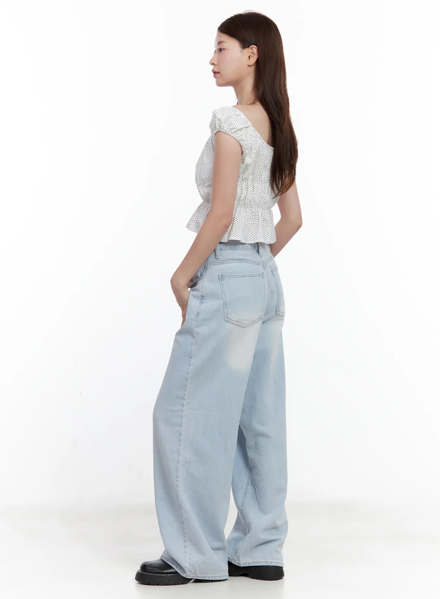 Polka Dot Sleeveless Blouse IU526