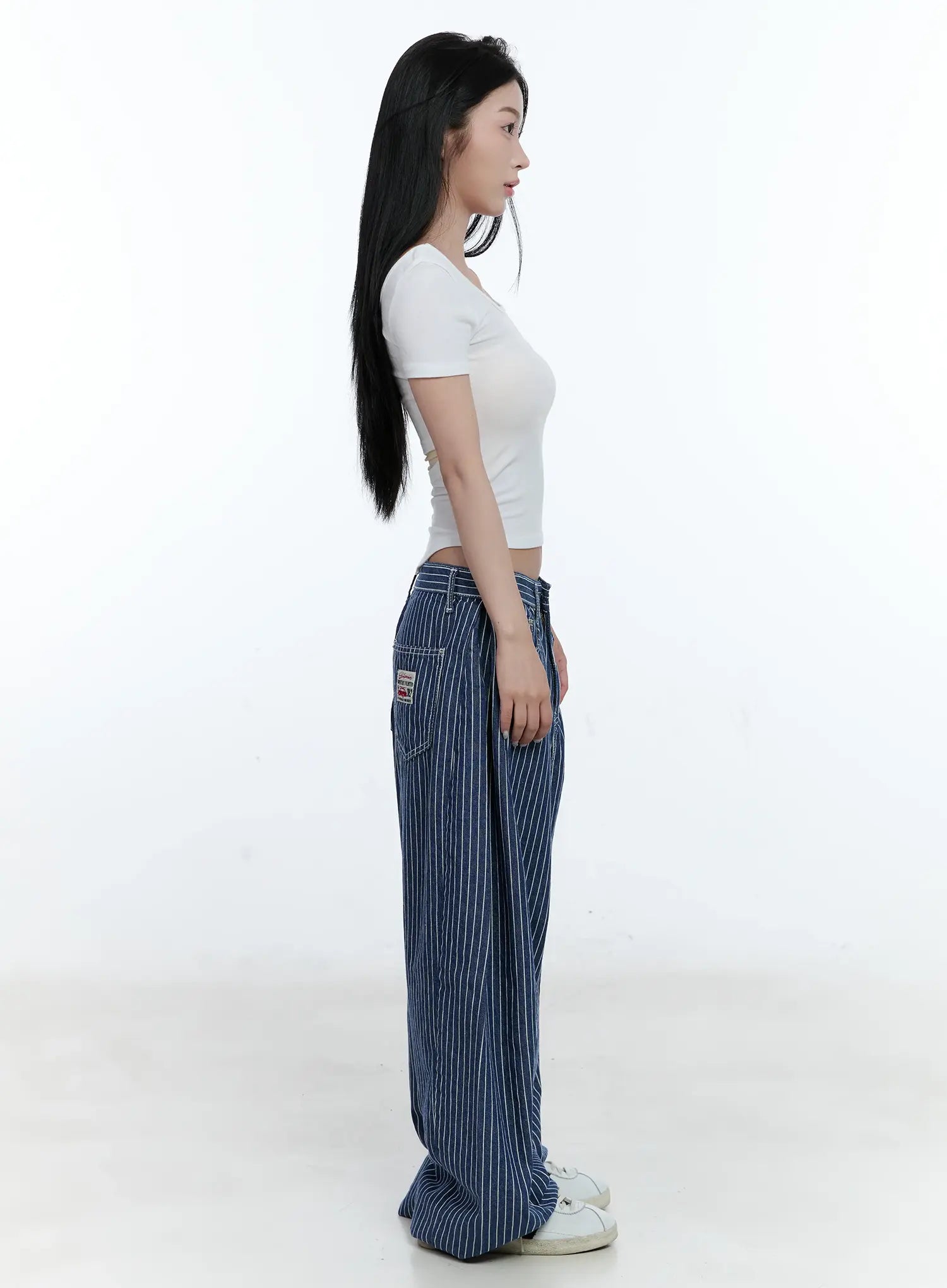 Square-Neck Crop Top CL530