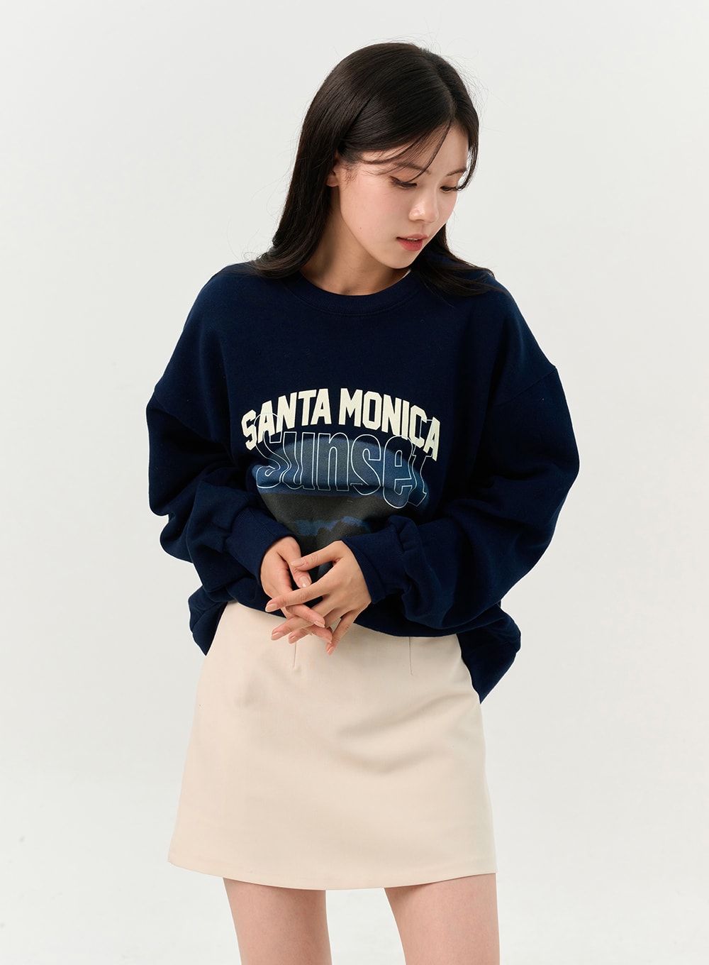 Comfy Graphic Sweatshirt OO331