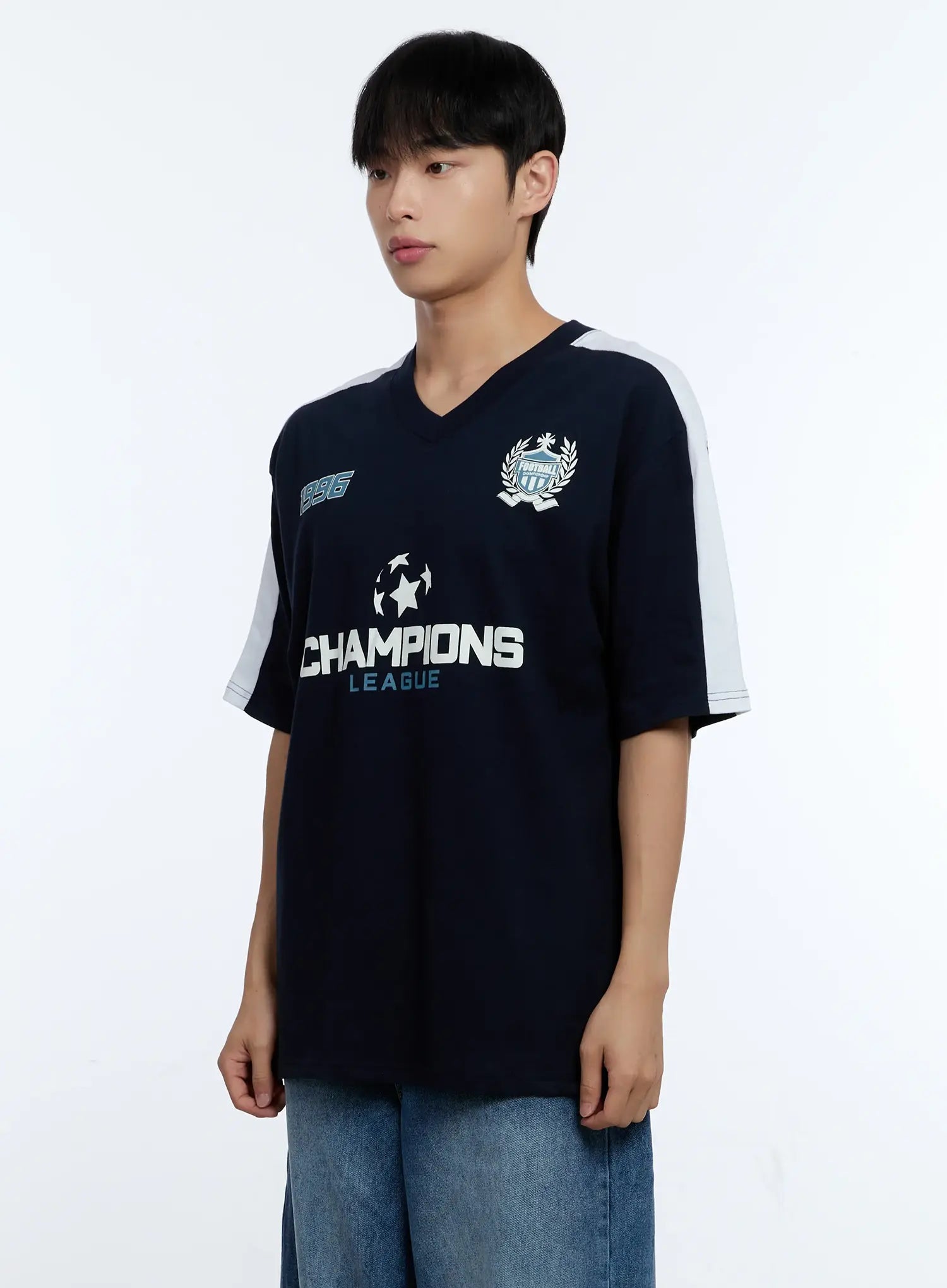 Men's V-Neck Champions League Graphic Jersey IG515