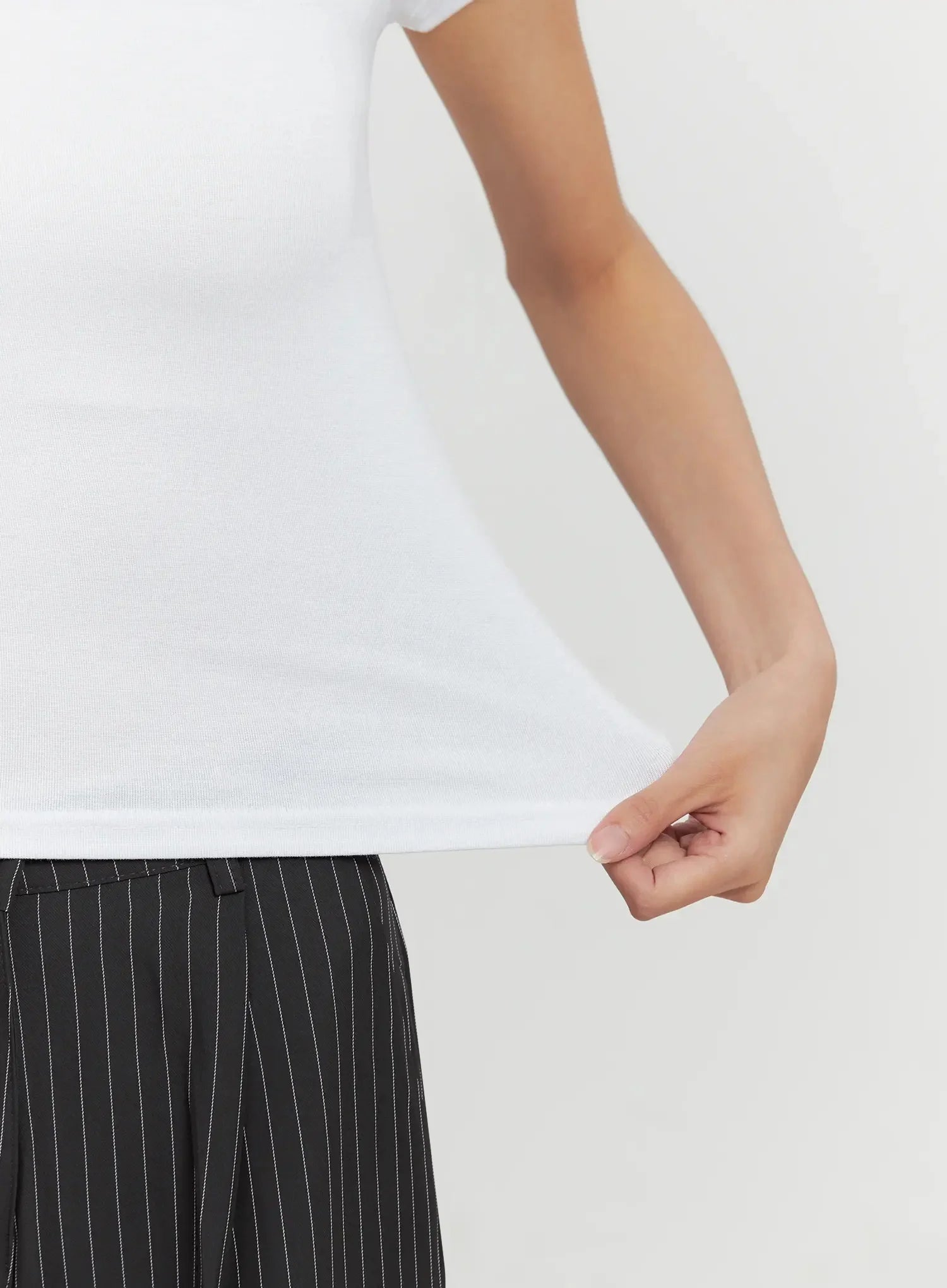 Round Neck Short-Sleeve Top IL528