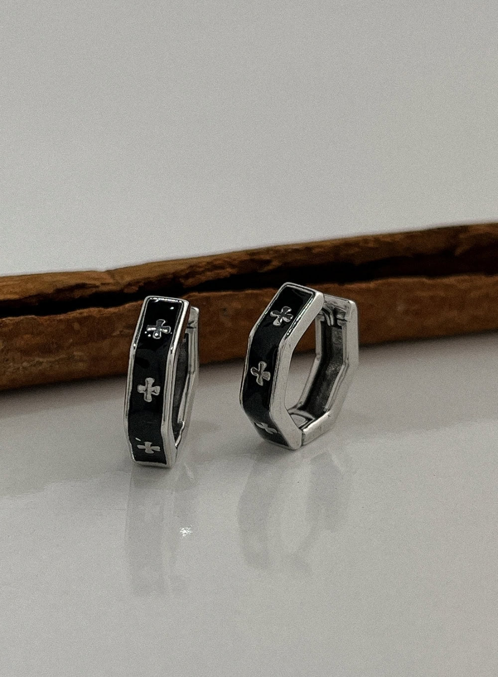 Mini Cross Ring Earrings IL415