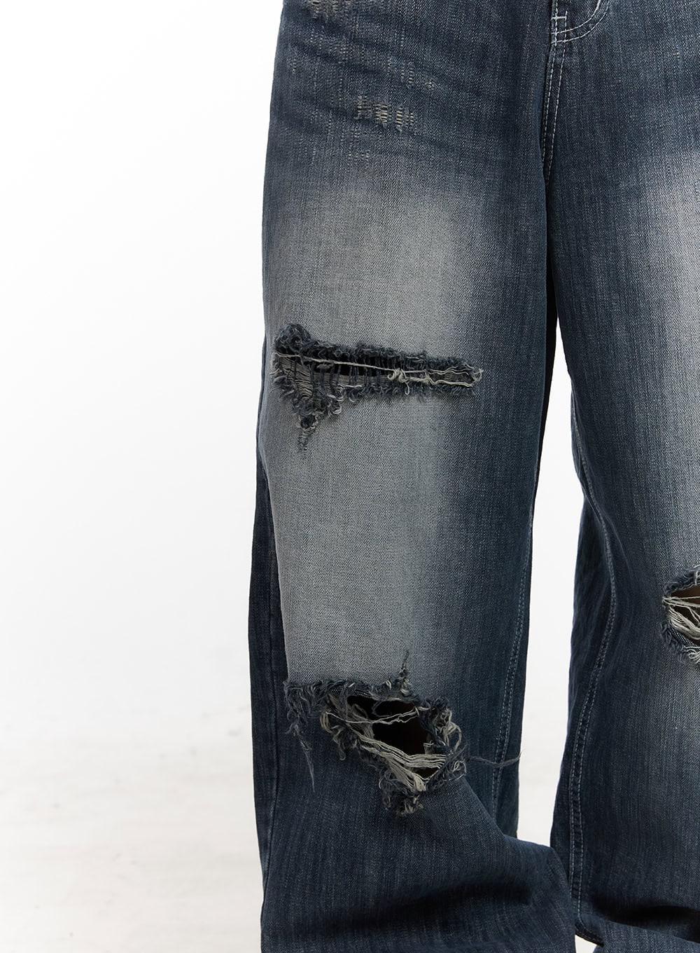 Alison Destroyed Baggy Jeans CJ523