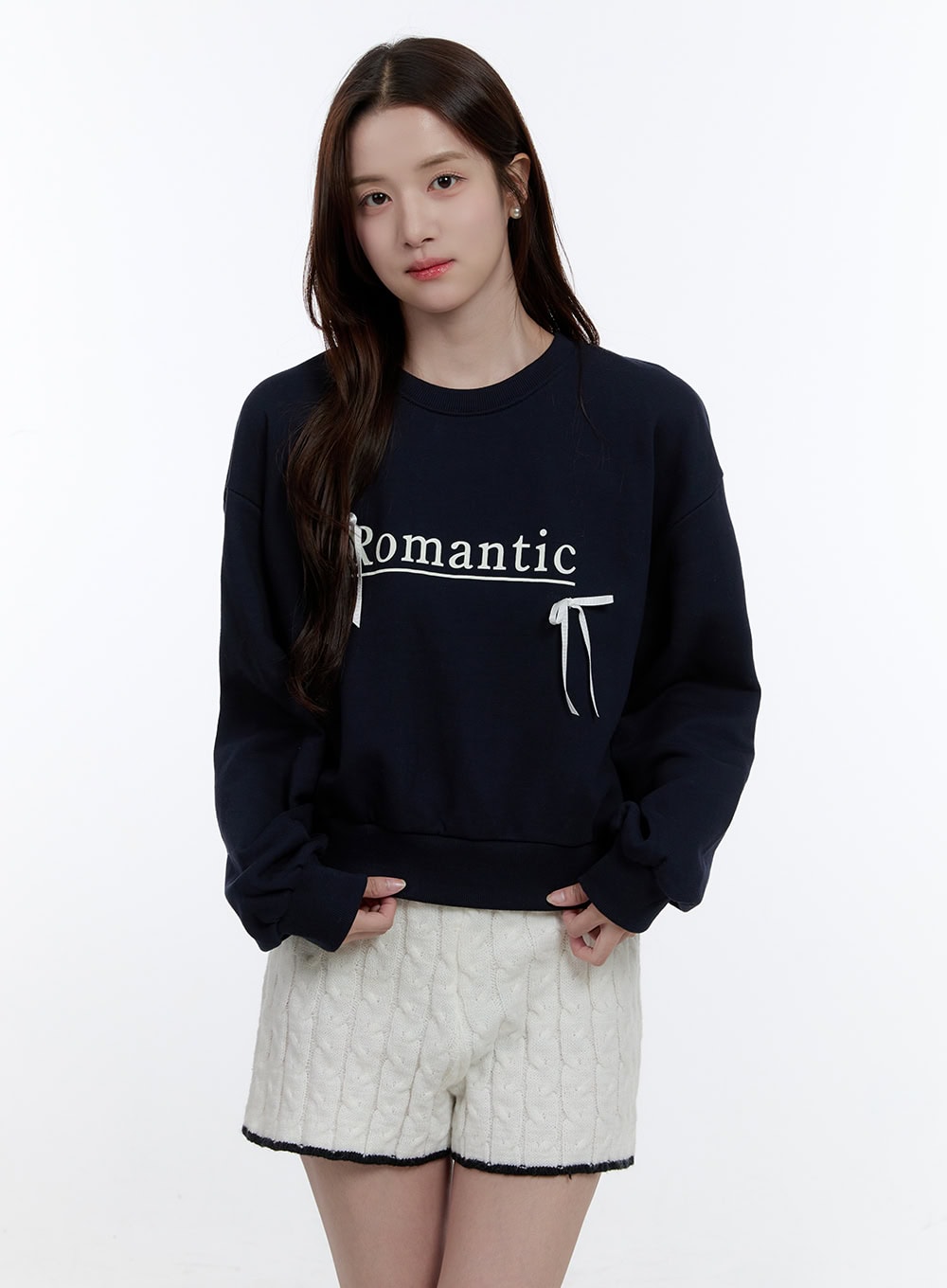 Cozy Ribbon Lettering Sweatshirt OO407