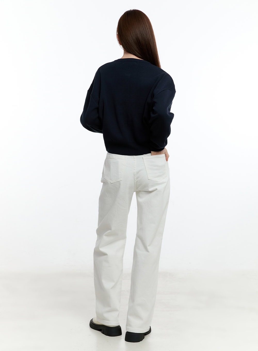 Classic Round Neck Long Sleeve Cardigan CM521