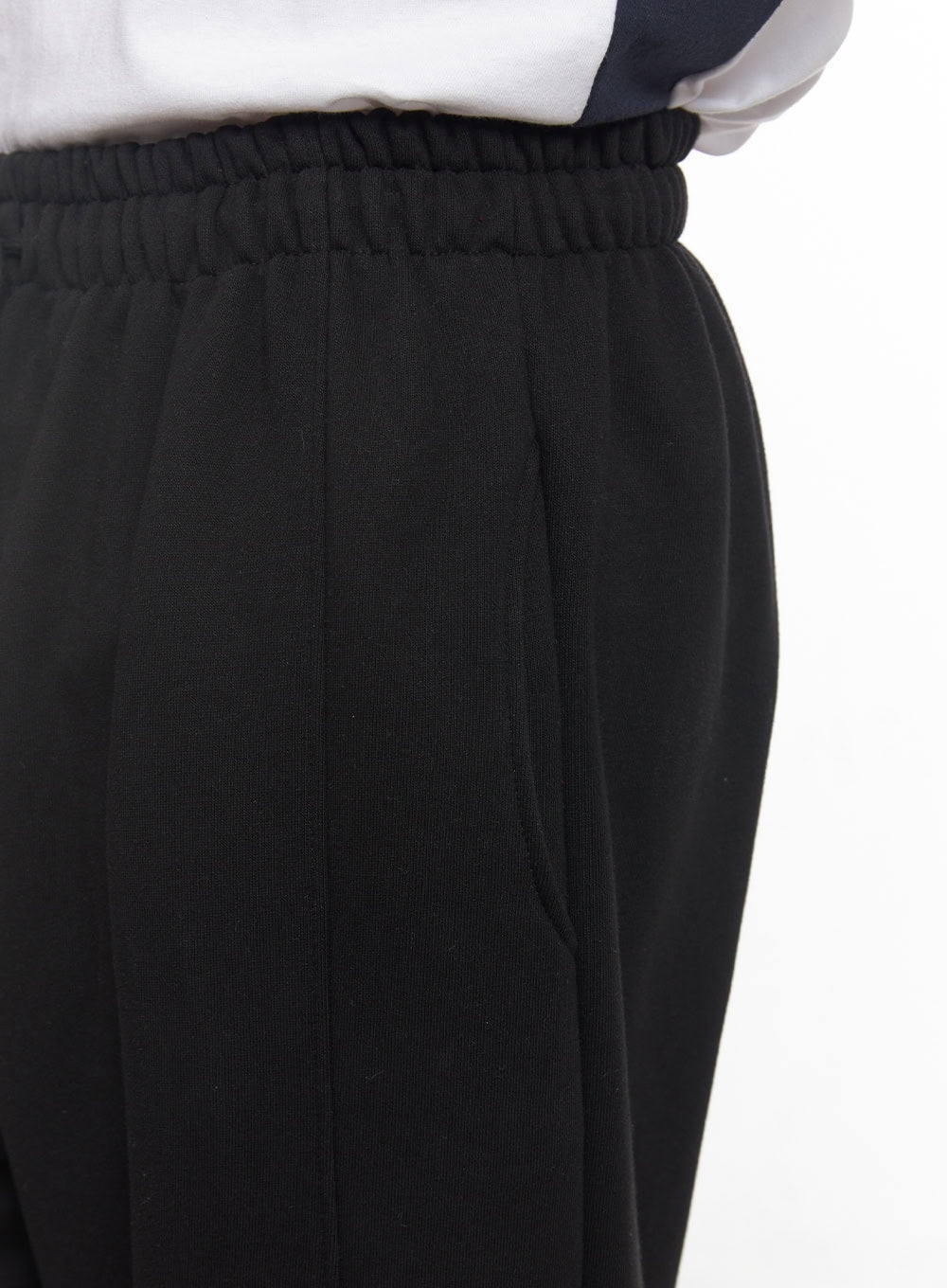 Men's Wide-Fit Sweatpants IA529