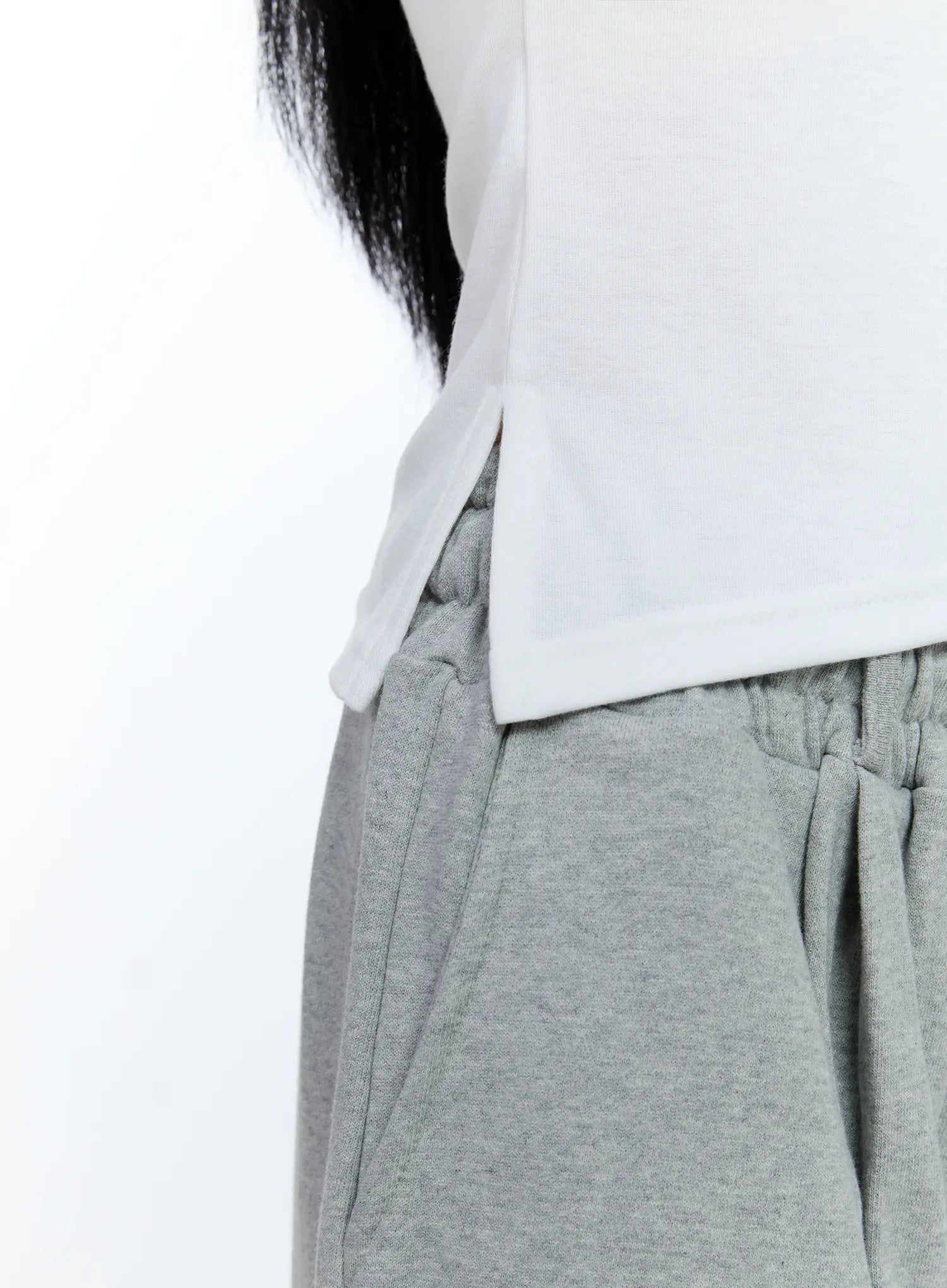 Asymmetric Off-Shoulder Tee CG501