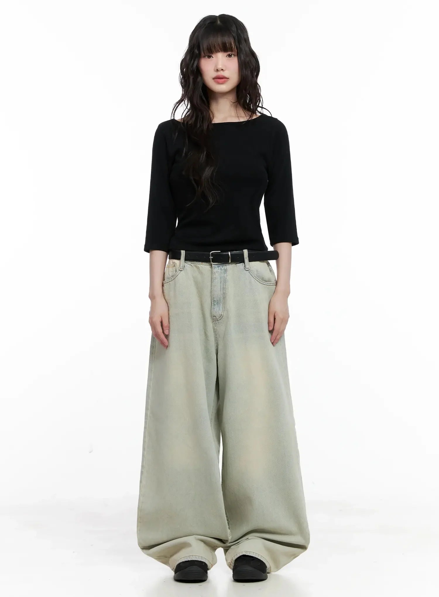 Minimalist Black Boat Neck Top IL531