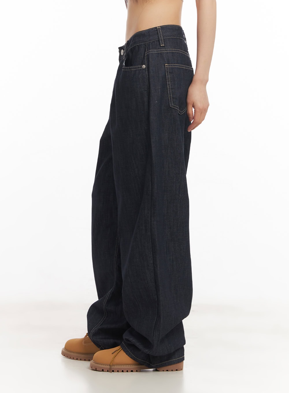 Ivara Wide-Leg Jeans CA522