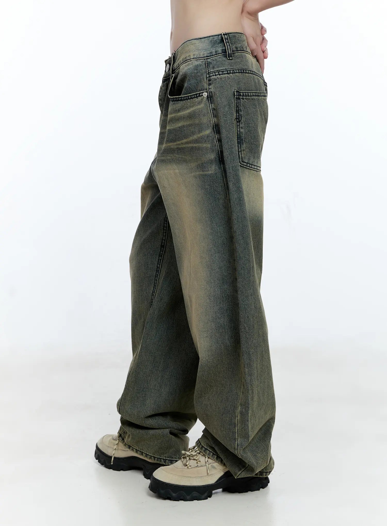 Yeonsoo Vintage-Wash Wide-Leg Jeans CG507