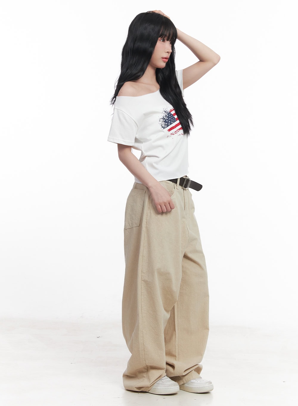 Flag Graphic Off-Shoulder Crop Tee CY527