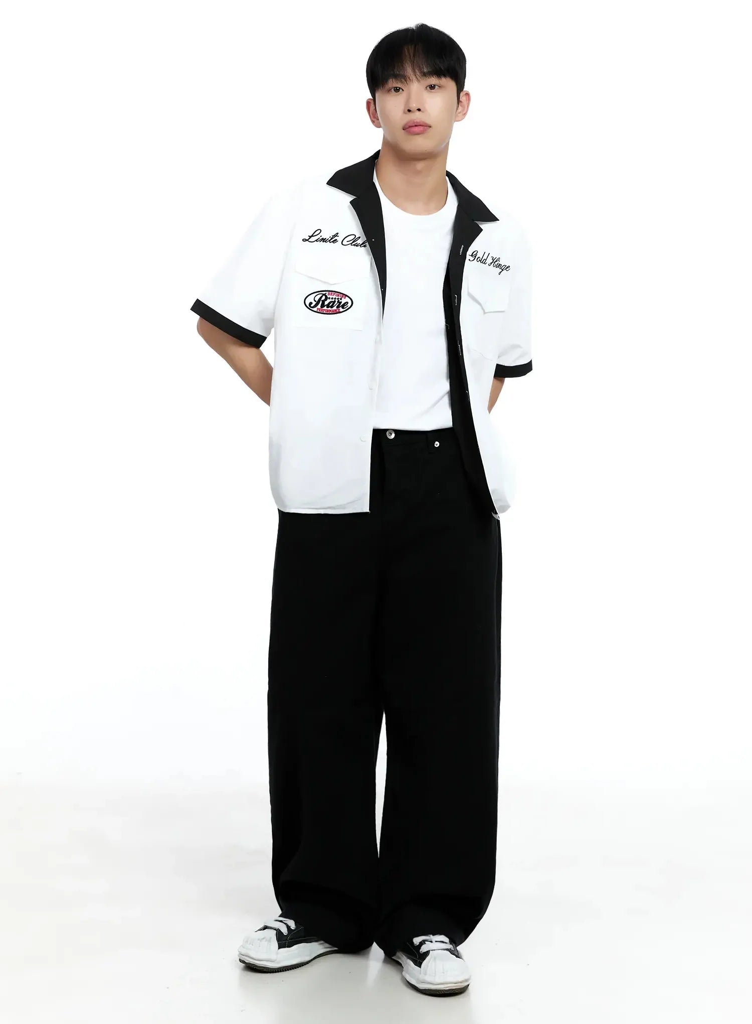 Men's Embroidered Graphic Shirt IG520