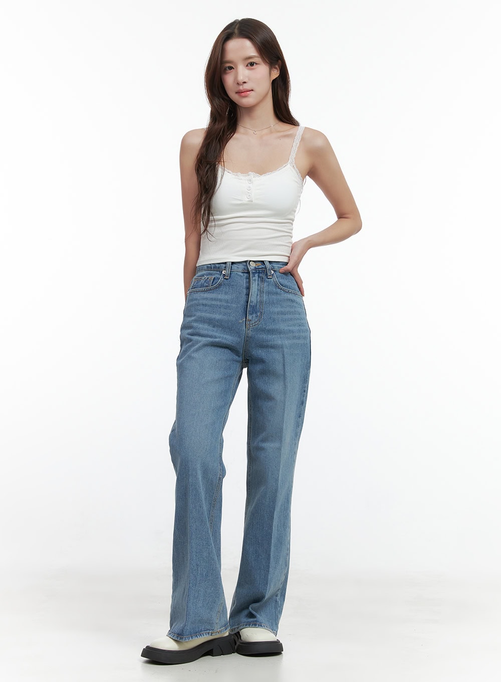 Aubrey Washed Classic Straight-Fit Jeans OO421