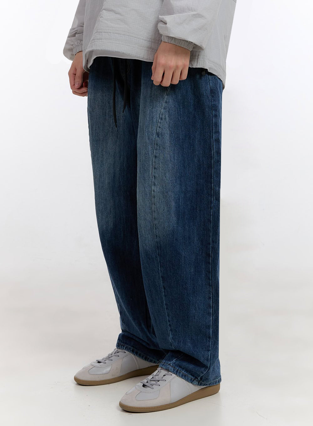 Men's Stitched Wide-Fit Jeans IF528