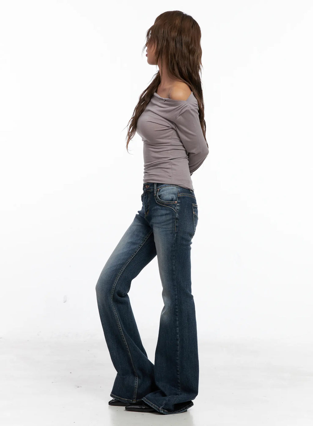 Saanvi Vintage Wash Flare Jeans CS522