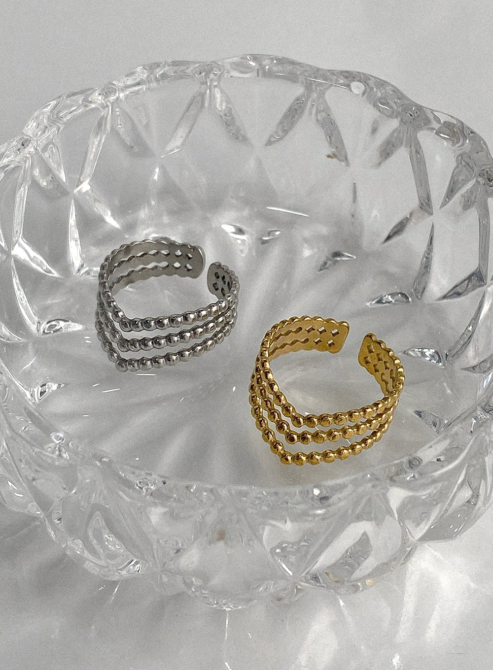 Mozart Triple Point Ring IA524