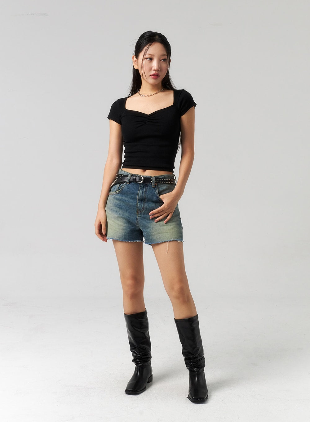 Mid-Wash Denim Shorts CU327