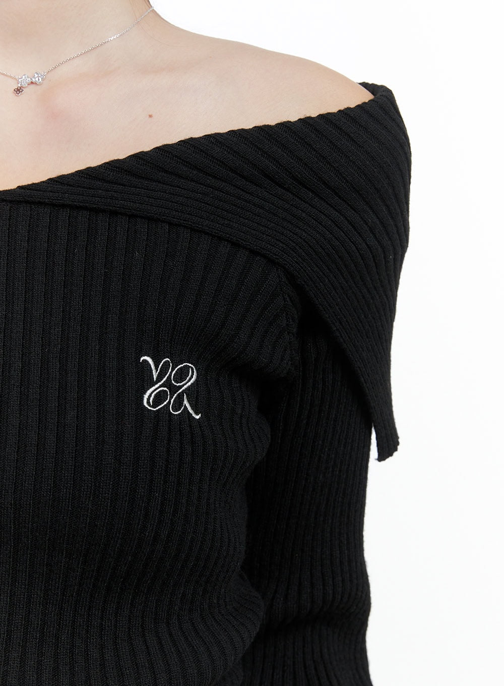 Solid Off Shoulder Knit Top OG409