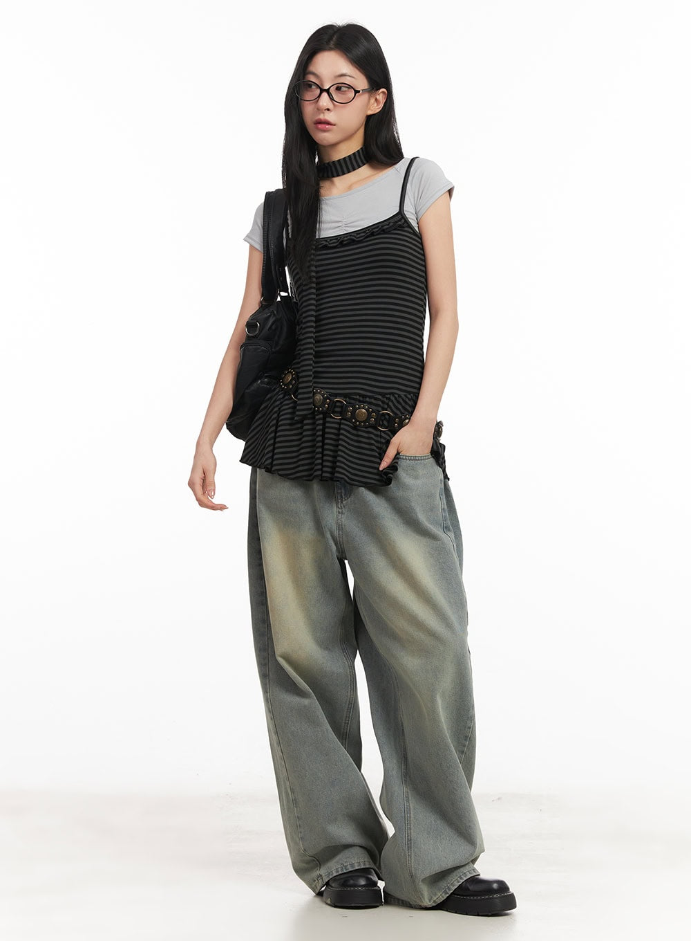 Medium-Sized Shoulder Bag with Pockets CM504