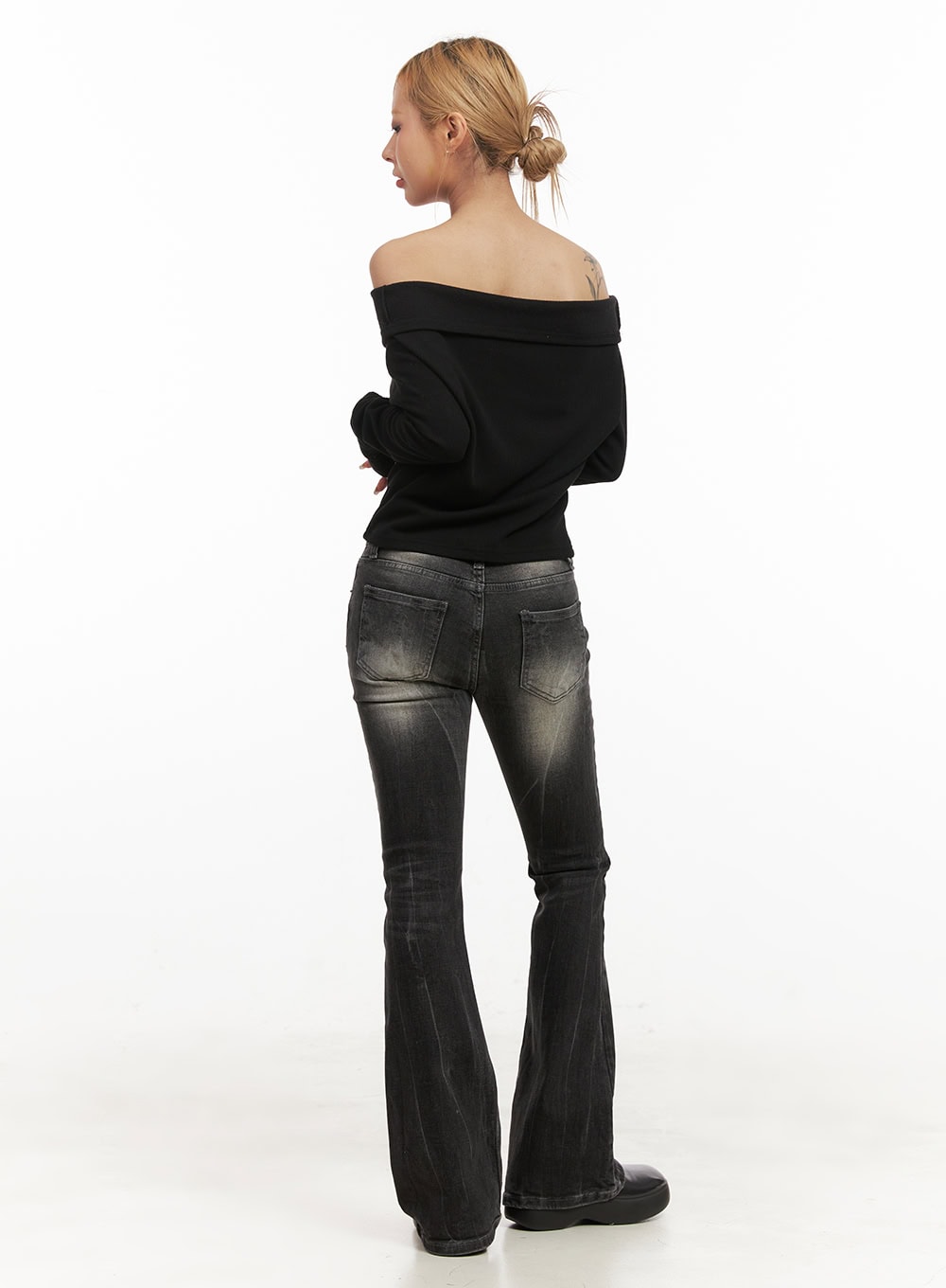 Georgina Low-Rise Flared Jeans CJ507