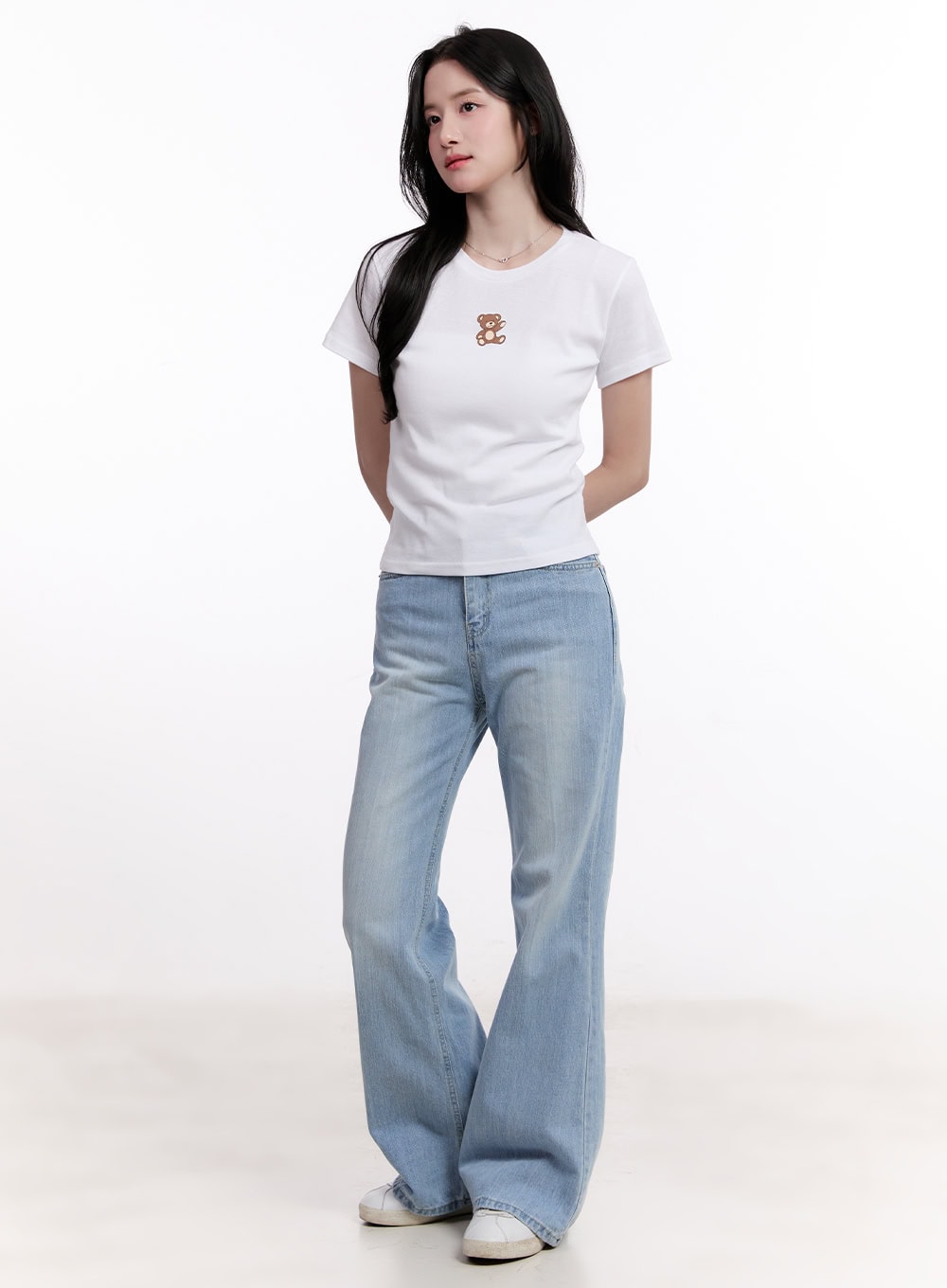 Daniella Relaxed-Fit Flared Jeans CM526