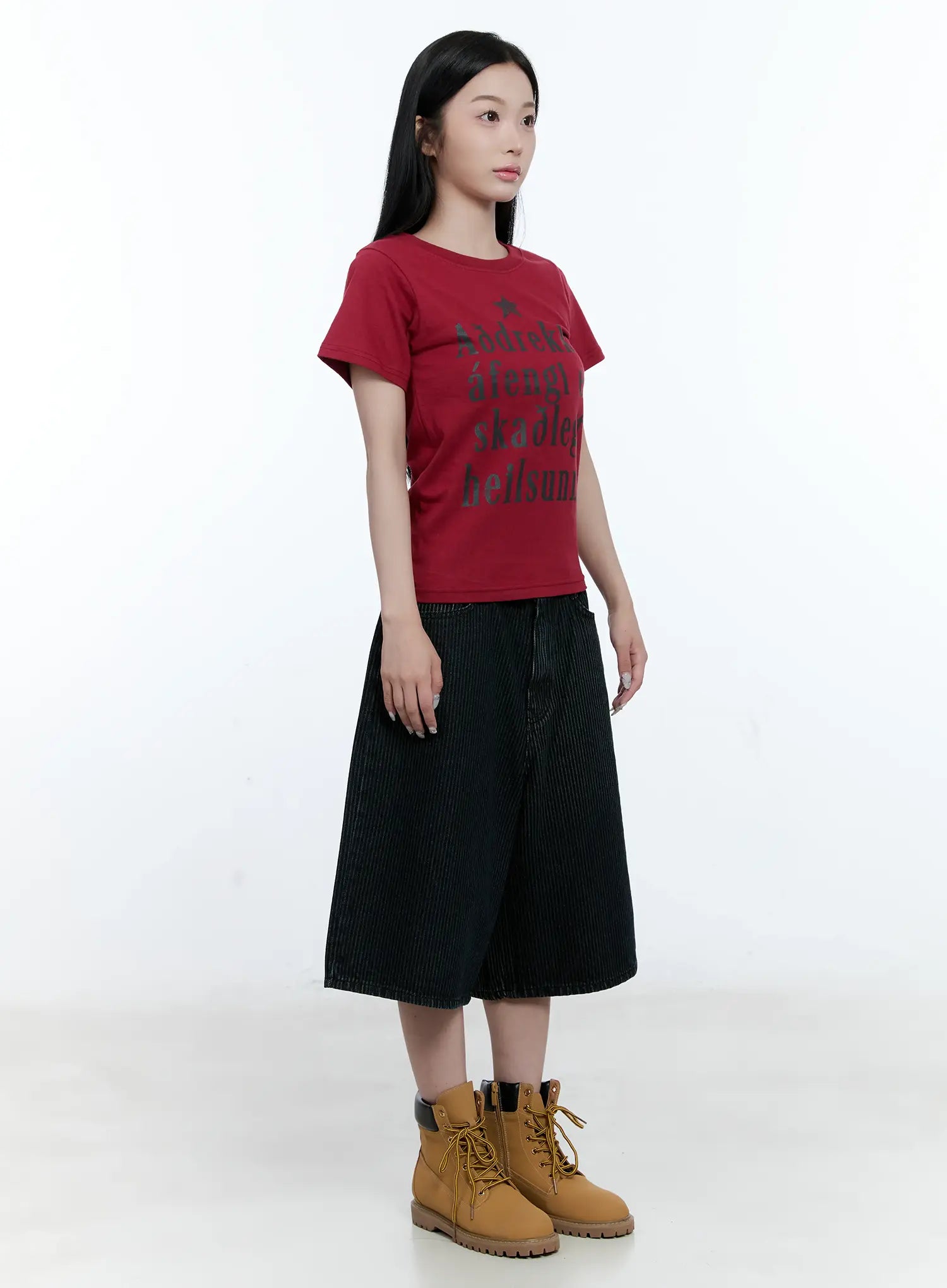 Graphic Semi-Crop Tee CG501