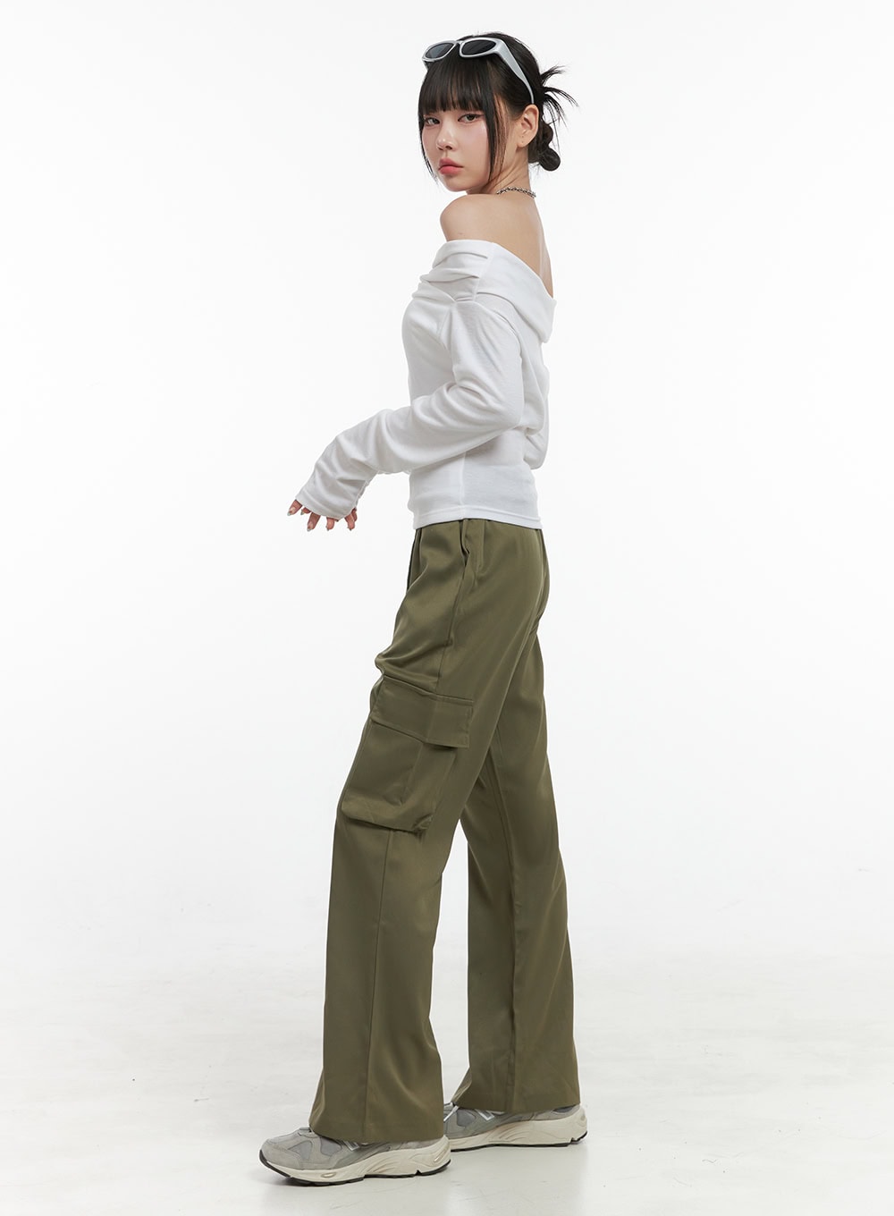 Banded Pocket Boot-Cut Cargo Pants OS410