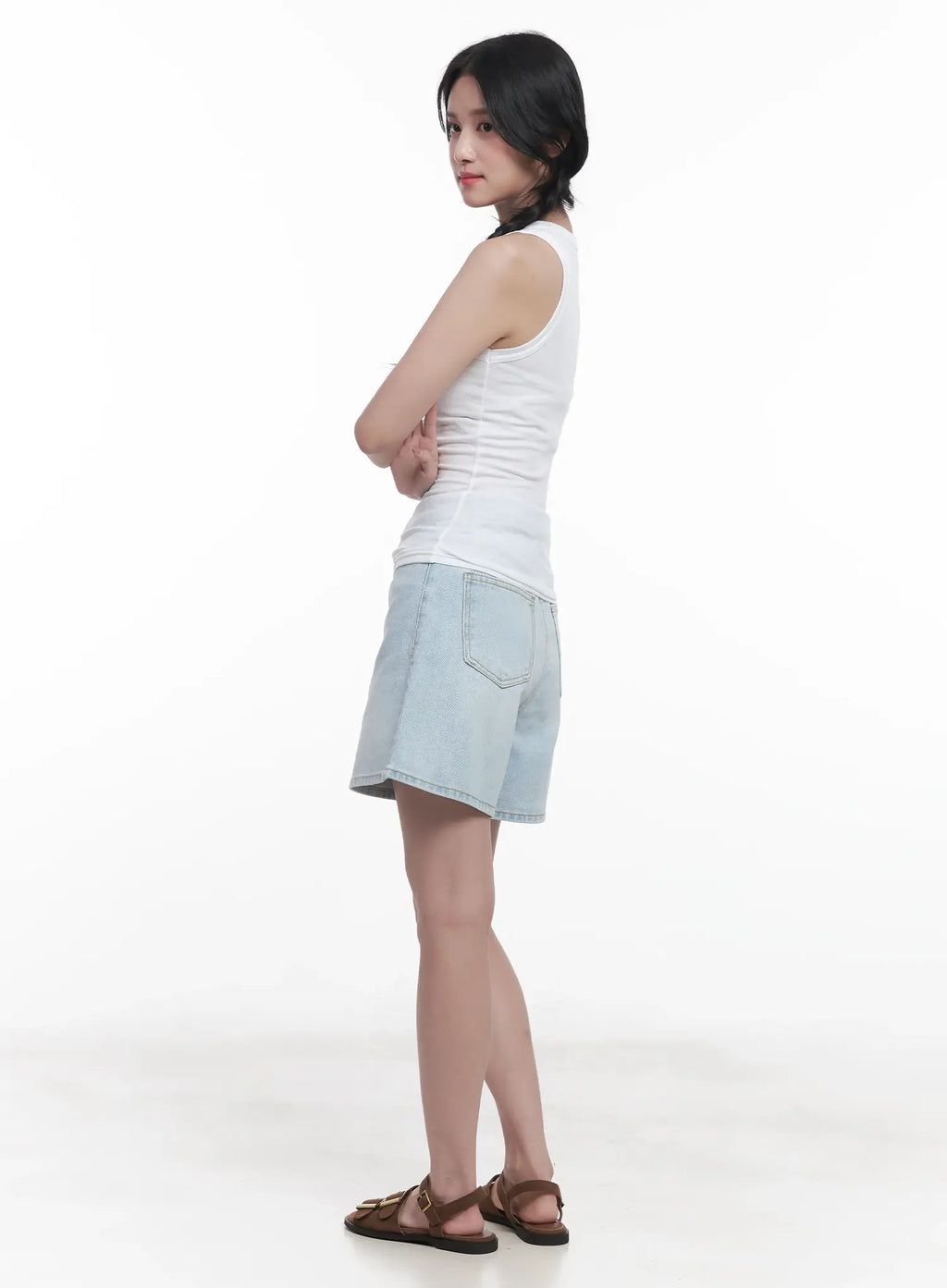 Light Wash Wide-Fit Jorts CU523