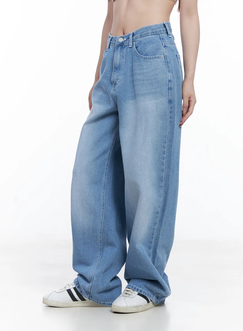 Keily Wide Leg Light Wash Jeans CG529