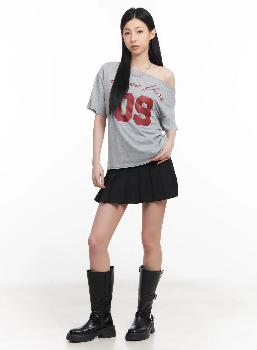 Loose-Fit One-Shoulder Graphic Tee CU511