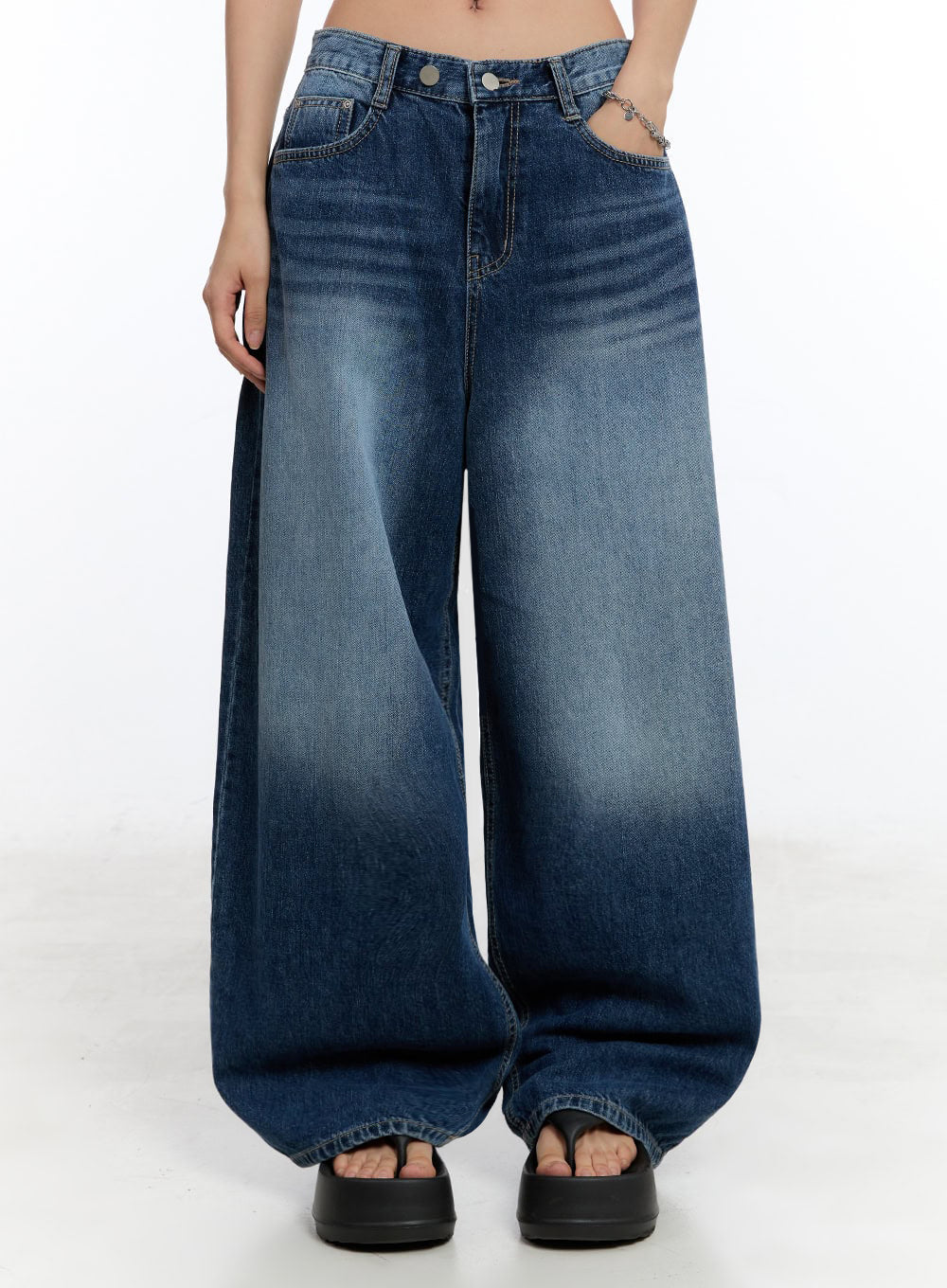 Amelie Washed Wide-Leg Jeans IU504